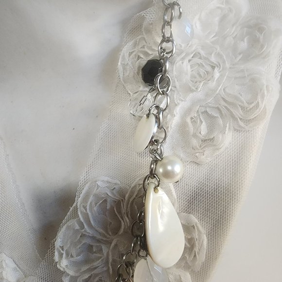 Fashion Silver Chain Necklace, Black and White, One size - Picture 5 of 13